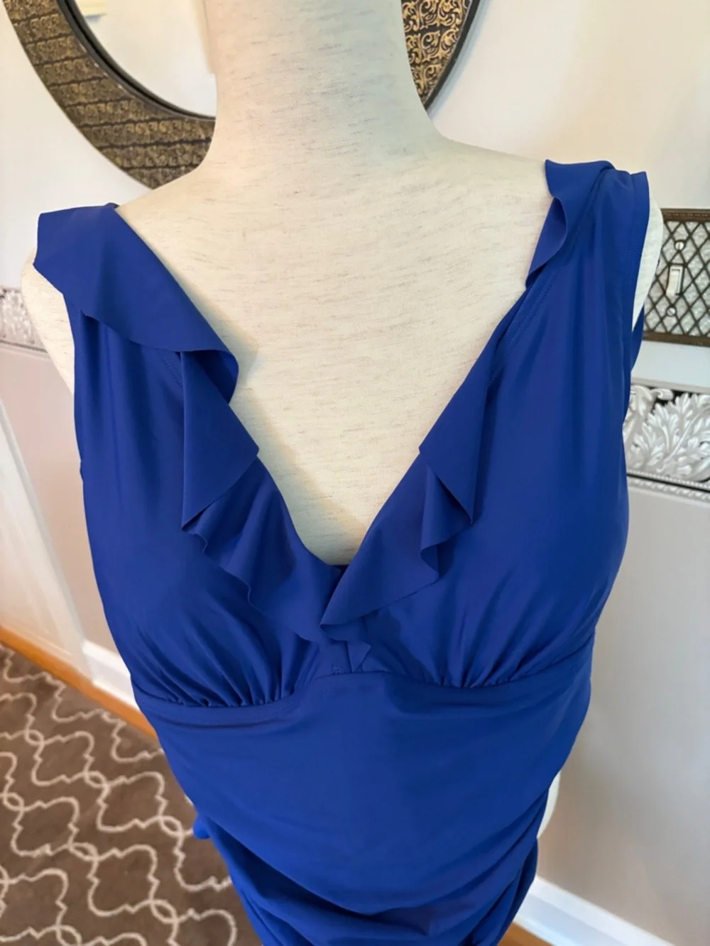 NEW Blue Ruffle V-Neck Women’s bathing suit by DKNY XL - Picture 3 of 3